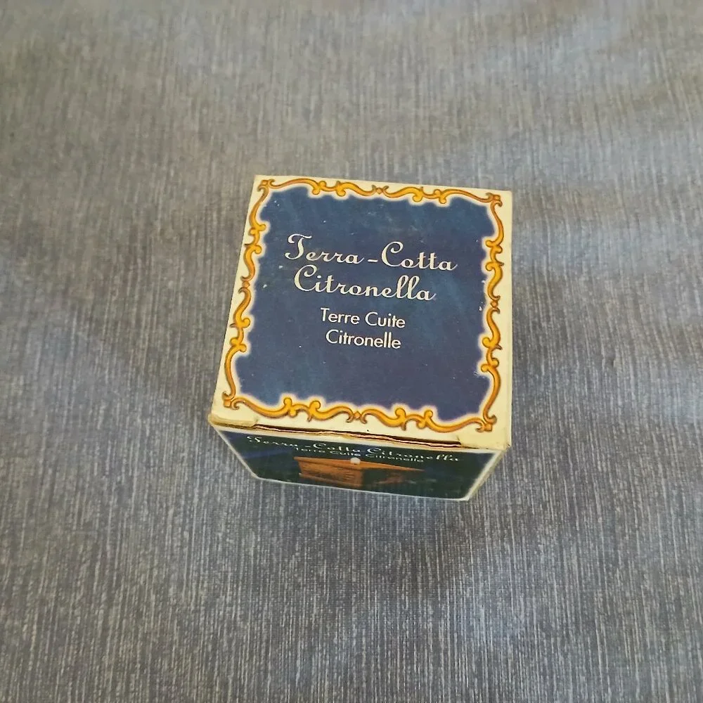 Terra-Cotta Citronella candle New